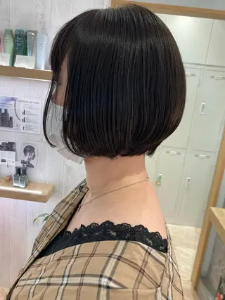ショート カラー 野村 さなみ✨ぱっつんボブのヘアスタイル