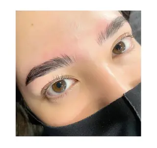 マツエク・マツパ eyebrow salon neu所属・中目黒 小澤の眉毛・アイブロウイメージ