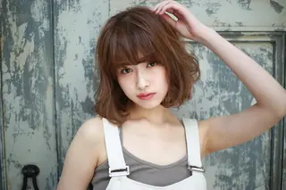 ミディアム アンブレラカラー💫 フェイスフレーミングのヘアスタイル