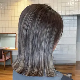 ミディアム YOIKU所属・駒場 由衣のヘアスタイル