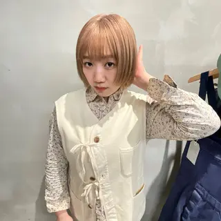 カラー wewe: momoeのヘアスタイル