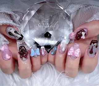ネイル She_nail所属・ELSA_ Bellaのネイルデザイン