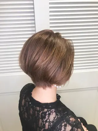 ショート カラー 色気レイヤー& ショートはお任せ🌟のヘアスタイル
