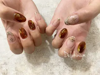 ネイル 岡本 友恵のネイルデザイン