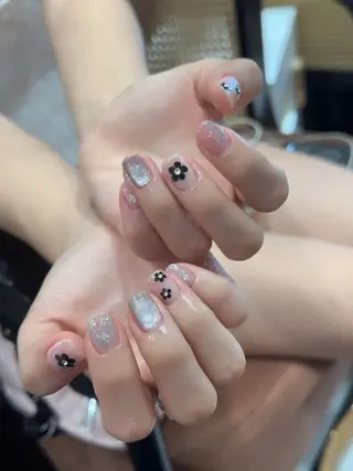 ネイル T. Leeのネイルデザイン