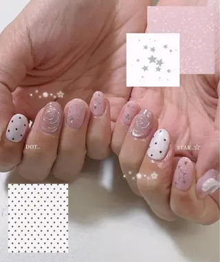 ネイル MINAMI໒꒱ Y2K、韓国ガーリーのネイルデザイン