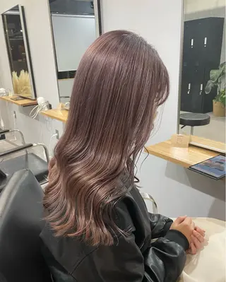 ロング ミルクティーベージュ ❤︎レイヤー　MIAのヘアスタイル