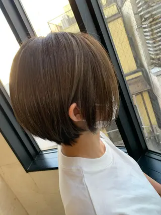 ショート カラー ワタイショウタ 髪質改善✨眉毛サロンのヘアスタイル