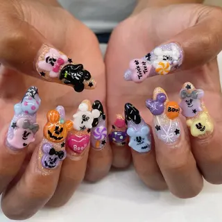 ネイル 💎🐰 saki. m 🐰💎のネイルデザイン