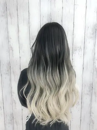 ロング カラー ヘアアレンジ エクステ専門店 Vのヘアスタイル