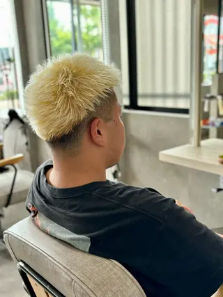 ショート カラー メンズ 長谷川 湧のヘアスタイル