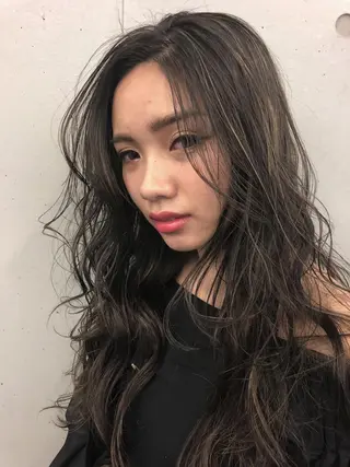 ロング カラー 松本 明日可のヘアスタイル