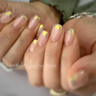 ネイル 'mm所属・'mm  (ミリ) ＭＡＮＡＭＩのネイルデザイン