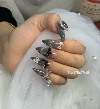 セミロング Pio Mielのネイルデザイン