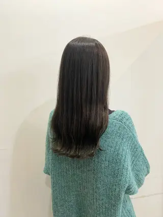 ロング カラー センターパート/ニ ュアンスパーマのヘアスタイル