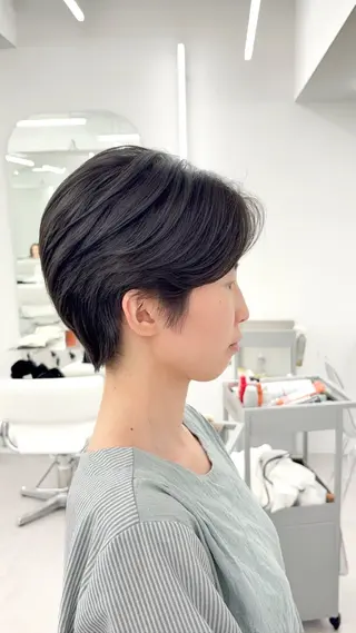ショート 足立 遥奈のヘアスタイル