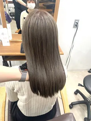 セミロング コトネ🫧 韓国風レイヤーカットのヘアスタイル