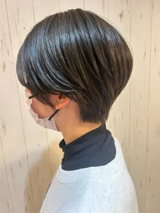 ショート カラー ヘアアレンジ 青栁 穂香のヘアスタイル