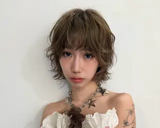 セミロング ハイトーン/艶カラー /KISHIのヘアスタイル