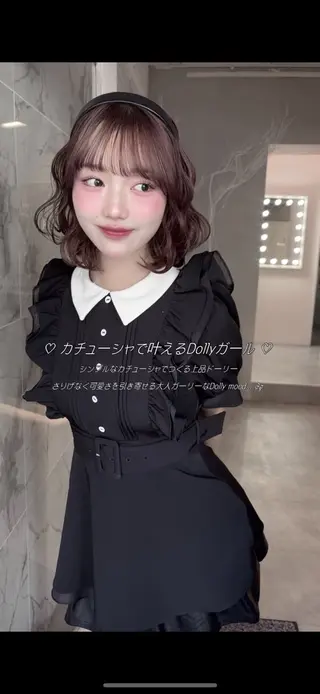 ショート momochan🍑 ドーリー艶カラー♡のヘアスタイル