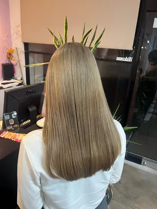 セミロング AVANCE.西田辺所属・木本晴香/髪質改善 ／新規再来No.1/のヘアスタイル