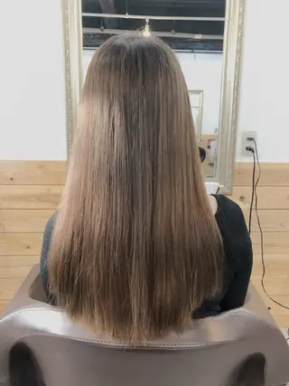 ロング ✨艶感/透け感✨Sherry所属・艶髪/ハイトーン Sherryのヘアスタイル