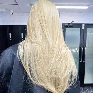 ロング カラー シールエクステ特化 ハイトーン、NANAのヘアスタイル