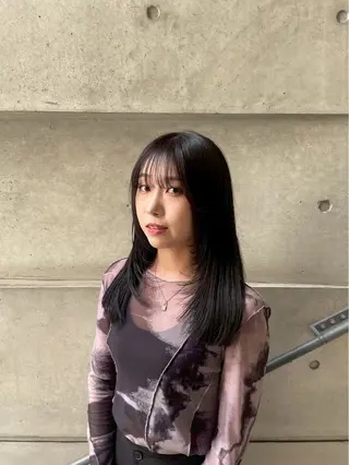 カラー 喜友名 ウララのヘアスタイル