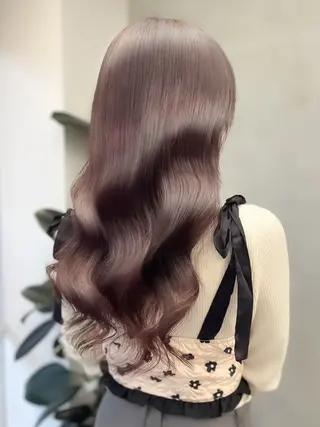 セミロング 荒川 桃花のヘアスタイル