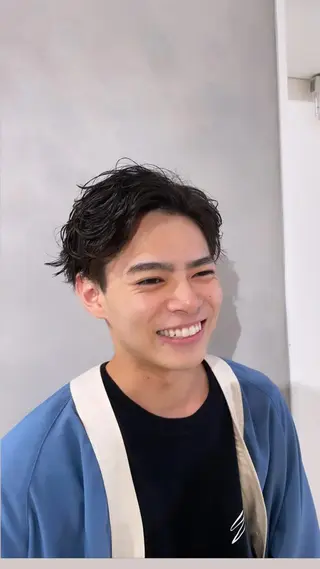 パーマ メンズ 🔷ダブルカラーハイ トーン🔷櫻井走のヘアスタイル