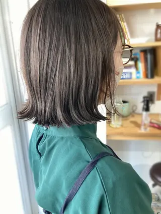 ミディアム roka ノゾミのヘアスタイル