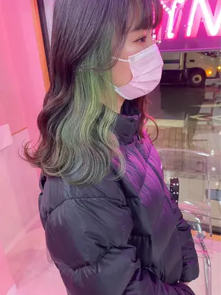 ロング カラー パーマ ヘアアレンジ メンズ キッズ ネイル マツエク・マツパ アイブロウ 🐺ウルフ×ハイトー ン🖤Yukinoのヘアスタイル