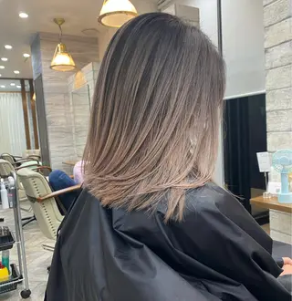 ミディアム カラー パーマ ヘアアレンジ メンズ キッズ マツエク・マツパ ハイライト、レイヤー カット/西梅田/中西のヘアスタイル