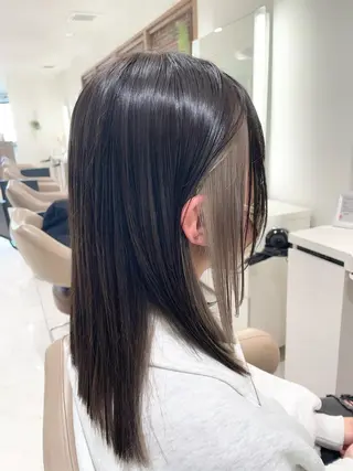 セミロング 清藤 綾のヘアスタイル