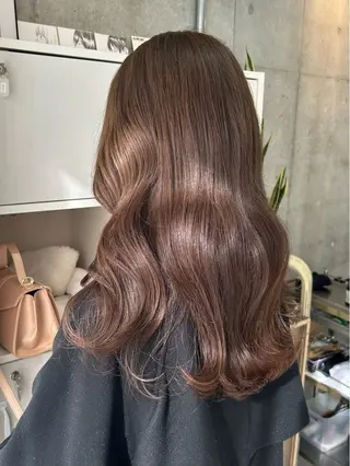 セミロング Lomalia Yuuka/42🩵のヘアスタイル