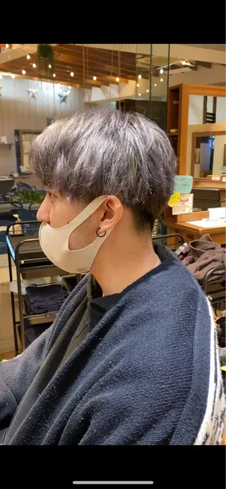 ショート カラー メンズ 美髪改善・ブリーチ tadasuke⭐️のヘアスタイル