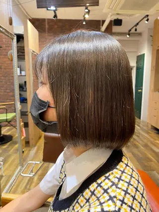 ショート et Douce所属・艶髪／髪質改善／ カワモトヒロトのヘアスタイル