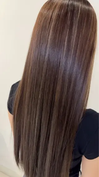 カラー 豆田 祐人のヘアスタイル