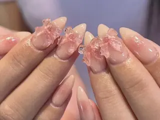 ネイル Rainrain💧 パーツ豊富、やり放題のネイルデザイン