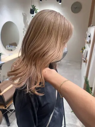 ミディアム Day .1のヘアスタイル