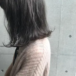 ミディアム カラー ヤスドミ ケイスケのヘアスタイル