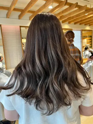 セミロング 渋谷ハイトーン/ デザインカラー阿部のヘアスタイル