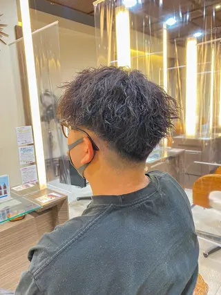 パーマ メンズ スパイラル波巻き パーマ井本汰壱のヘアスタイル