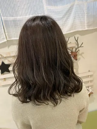 ミディアム 丸山 亜加理のヘアスタイル