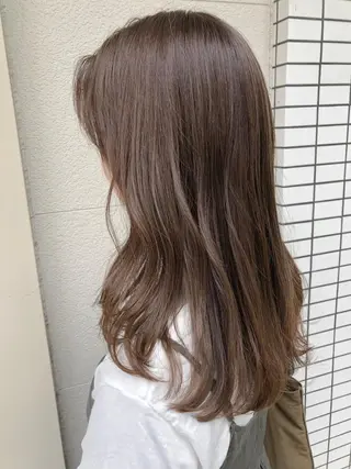 ロング 横山 莉奈のヘアスタイル