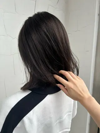 ミディアム buy your own flowers:kava所属・yoda karenのヘアスタイル