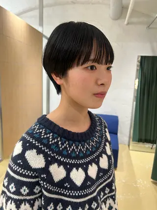 ショート hen所属・心斎橋/レイヤー/ ブリーチ/モエのヘアスタイル