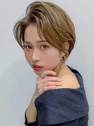 ショート カラー AFLOAT TOKYOのヘアスタイル