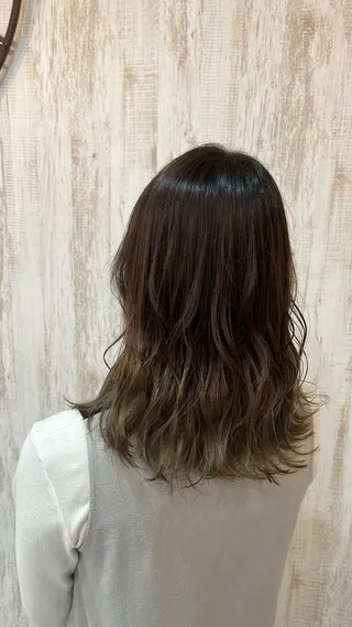 ミディアム 韓国風🫧艶カラー 💟ran💟のヘアスタイル