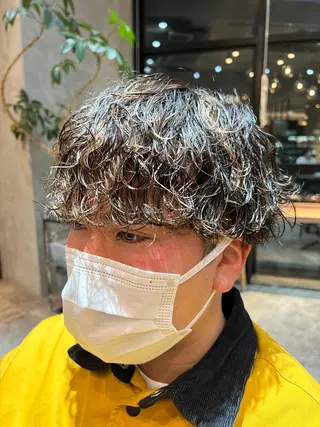 ショート パーマ メンズ 波巻きスパイラルパー マ/シャドウパーマ駿のヘアスタイル